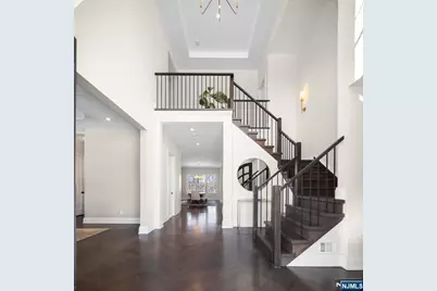 396 Knollwood Road, Ridgewood, NJ 07450 - Photo 6