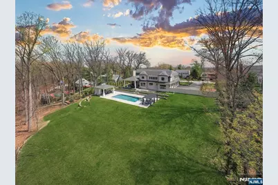 396 Knollwood Road, Ridgewood, NJ 07450 - Photo 4