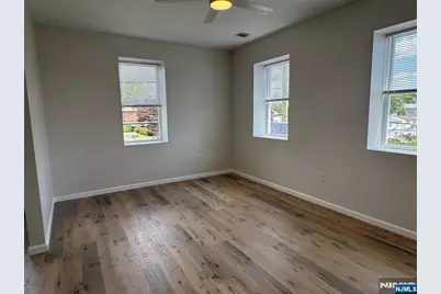 49 Summit Avenue 2 #2, Lyndhurst Township, NJ 07071 - Photo 16