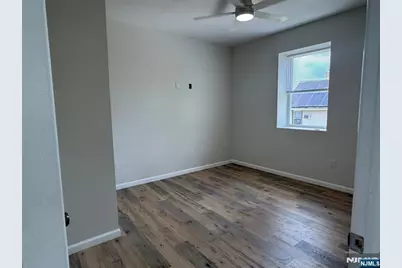 49 Summit Avenue 2 #2, Lyndhurst Township, NJ 07071 - Photo 18