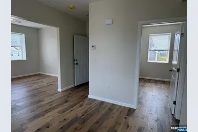 49 Summit Avenue 2 #2, Lyndhurst Township, NJ 07071 - Photo 10