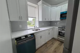 49 Summit Ave 2, Lyndhurst Township, NJ 07071 - Photo 2