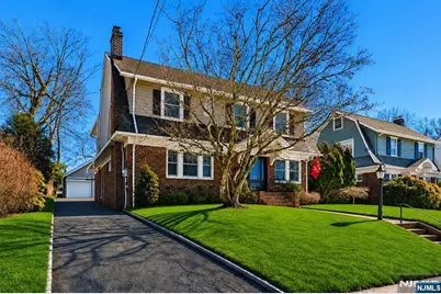 7 Wayland Drive, Verona, NJ 07044 - Photo 2