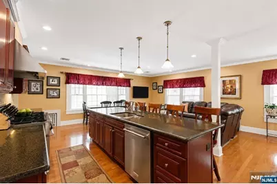 7 Wayland Drive, Verona, NJ 07044 - Photo 10