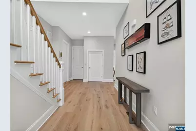 19 Woodmont Circle, River Vale Township, NJ 07675 - Photo 4