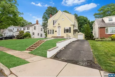 874 Elm Avenue, River Edge, NJ 07661 - Photo 2
