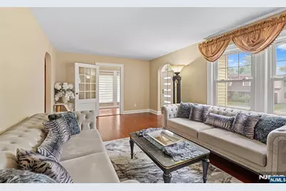 874 Elm Avenue, River Edge, NJ 07661 - Photo 14