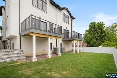 332 12th Street A #A, Palisades Park, NJ 07650 - Photo 4