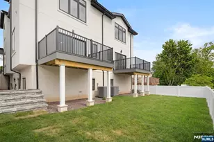 332 12th Street A, Palisades Park, NJ 07650 - Photo 4