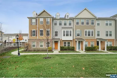7 Eisenhower Lane, Wood Ridge, NJ 07075 - Photo 2