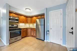 1409 Faulkner Ct, Mahwah, NJ 07430 - Photo 2
