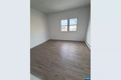 388 Grand Avenue 2 #2, Leonia, NJ 07605 - Photo 2