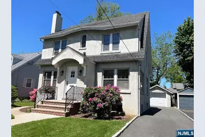 126 Gordon Street, Ridgefield Park, NJ 07660 - Photo 2