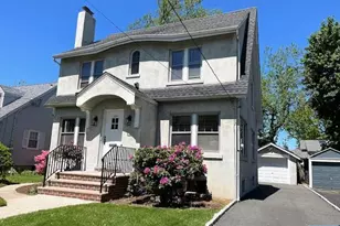 126 Gordon St, Ridgefield Park, NJ 07660 - Photo 2
