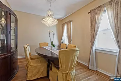 136 Cedar Street, Cliffside Park, NJ 07010 - Photo 4