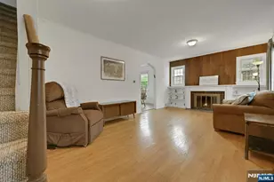44 Golf Ct, Teaneck Township, NJ 07666 - Photo 2