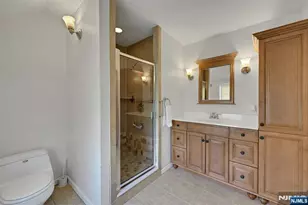 44 Golf Ct, Teaneck Township, NJ 07666 - Photo 8