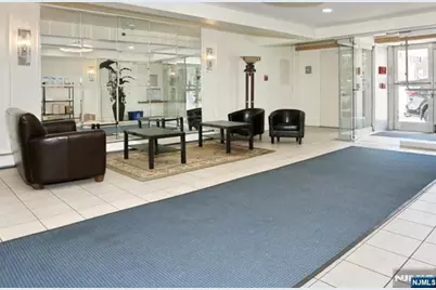 333 Grand Avenue 3M #3M, Palisades Park, NJ 07650 - Photo 10