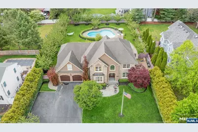 303 Rockland Avenue, River Vale Township, NJ 07675 - Photo 4