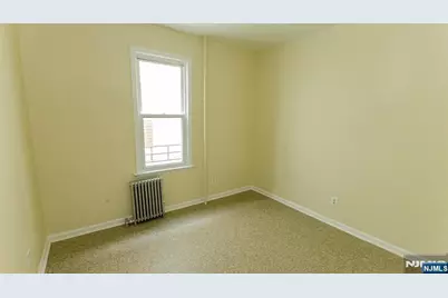 428 Avon Avenue, Newark, NJ 07108 - Photo 18