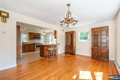 8 Pershing Street, Emerson, NJ 07630 - Photo 2