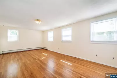 8 Pershing Street, Emerson, NJ 07630 - Photo 20