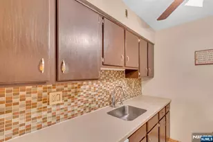 666 Mill Street C6, Belleville, NJ 07109 - Photo 10