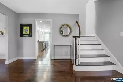 248 Wayfair Circle, Franklin Lakes, NJ 07417 - Photo 2