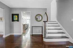 248 Wayfair Cir, Franklin Lakes, NJ 07417 - Photo 2