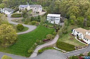 47 Mountainwood Ct, Totowa, NJ 07512 - Photo 42