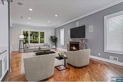 47 Mountainwood Court, Totowa, NJ 07512 - Photo 10