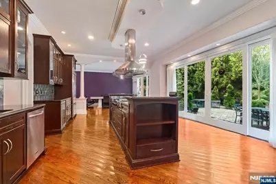 47 Mountainwood Court, Totowa, NJ 07512 - Photo 14