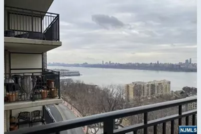7855 Boulevard East 10E #10E, North Bergen, NJ 07047 - Photo 10