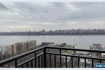 7855 Boulevard East 10E #10E, North Bergen, NJ 07047 - Photo 12