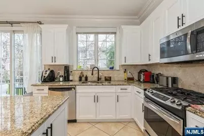 3 Hemlock Lane, Tenafly, NJ 07670 - Photo 10