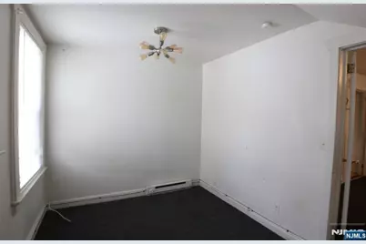 193 Lafayette Avenue, Hawthorne, NJ 07506 - Photo 4