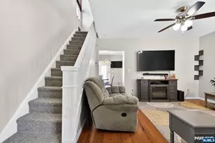 520 Prospect Pl, Lyndhurst Township, NJ 07071 - Photo 12