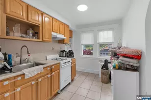 179 Dewey Ave, Totowa, NJ 07512 - Photo 4