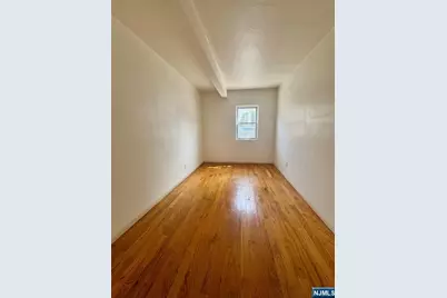 87 Main Street 85 #85, Bergenfield, NJ 07621 - Photo 4