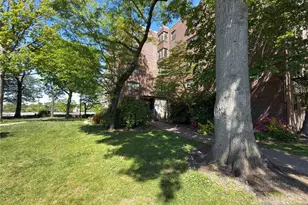 3021 Edwin 2H, Fort Lee, NJ 07024 - Photo 8