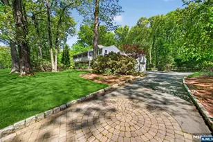 17 Appert Terrace, Mahwah, NJ 07430 - Photo 2