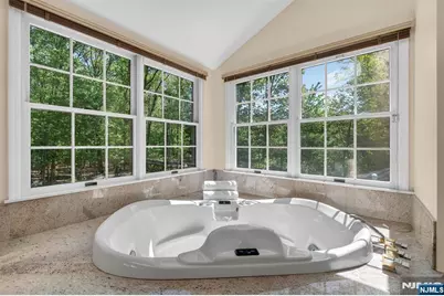 17 Appert Terrace, Mahwah, NJ 07430 - Photo 34