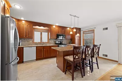 19 Pleasant Place, Kearny, NJ 07032 - Photo 14