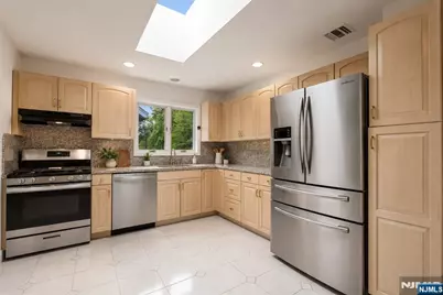 12 Chamberlain Avenue, Little Ferry, NJ 07643 - Photo 18