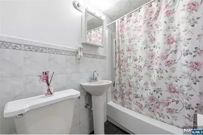 161 South Parkway, Clifton, NJ 07014 - Photo 16