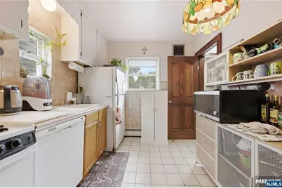 161 South Parkway, Clifton, NJ 07014 - Photo 6