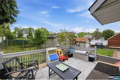 161 South Parkway, Clifton, NJ 07014 - Photo 20