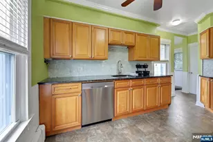 160 Clinton Ave, Hillsdale, NJ 07642 - Photo 16