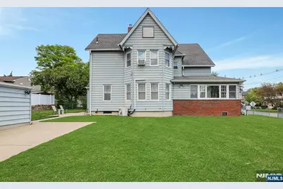 160 Clinton Avenue, Hillsdale, NJ 07642 - Photo 4