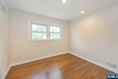 99 Morningside Road, Paramus, NJ 07652 - Photo 12